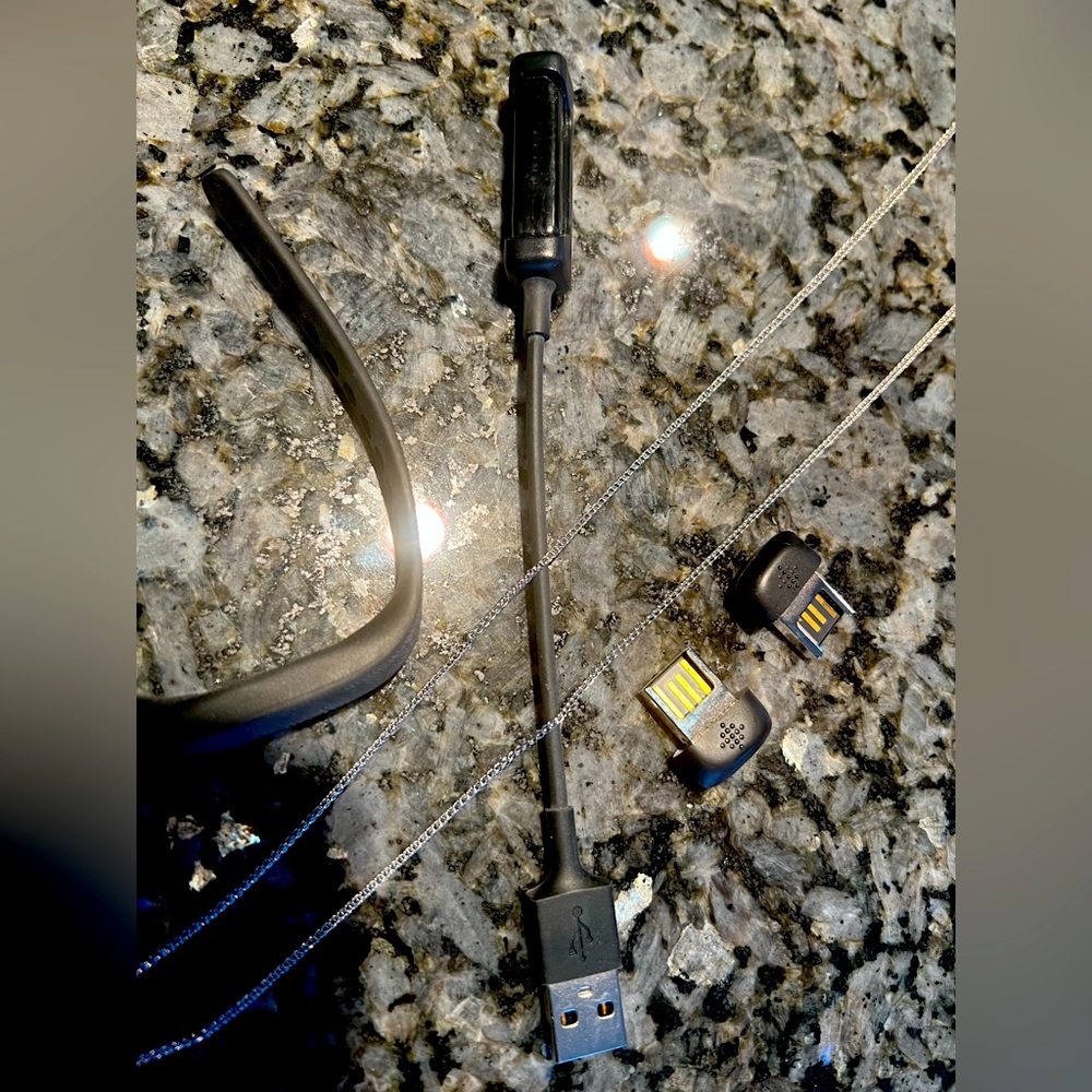 Fitbit Flex 2 and accessories